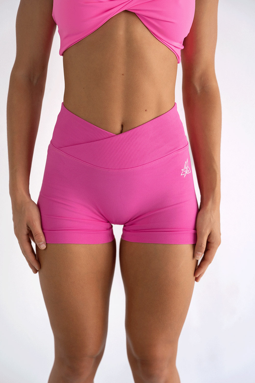 Elan Shorts - Hot Pink
