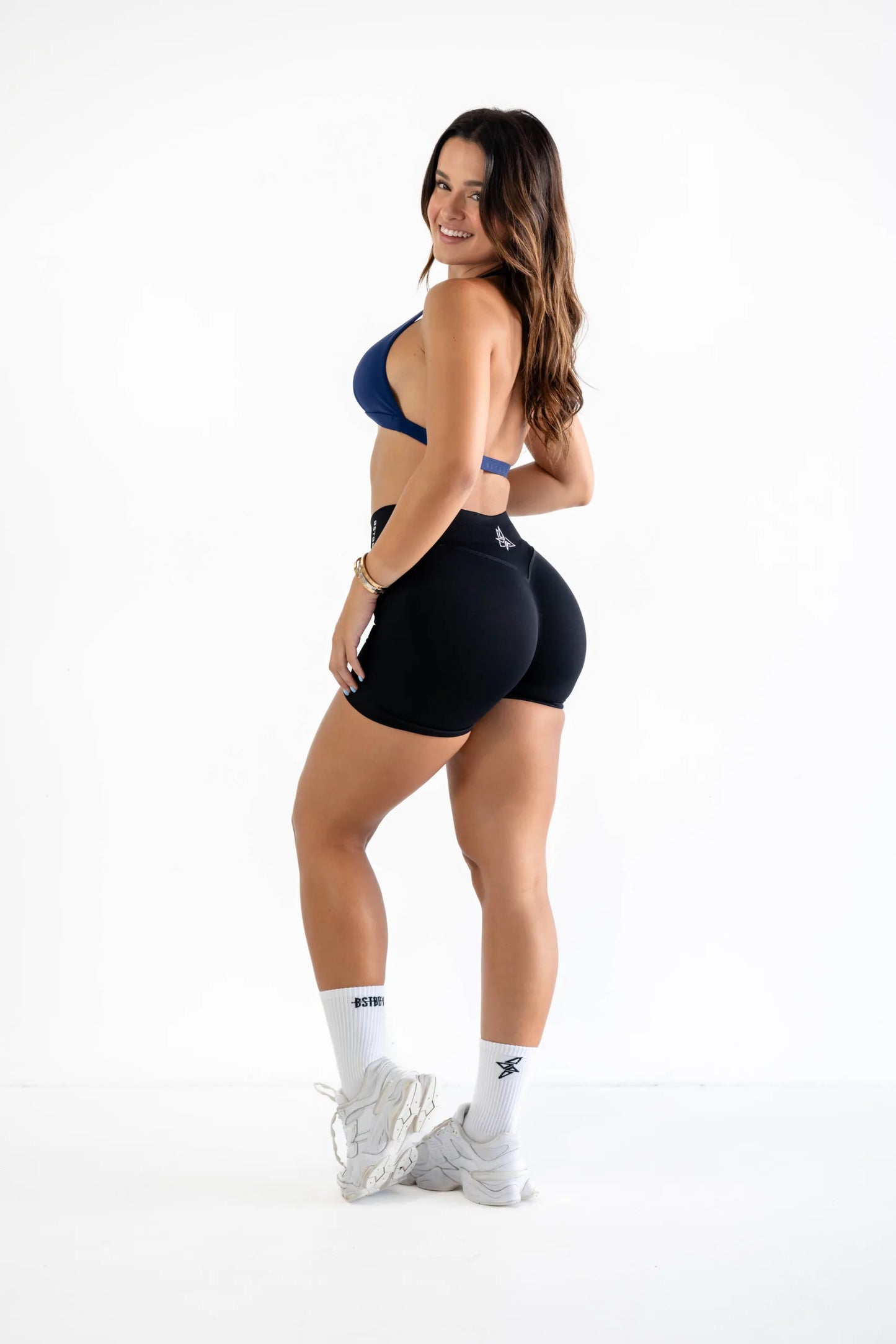 Allure-42-6.jpg