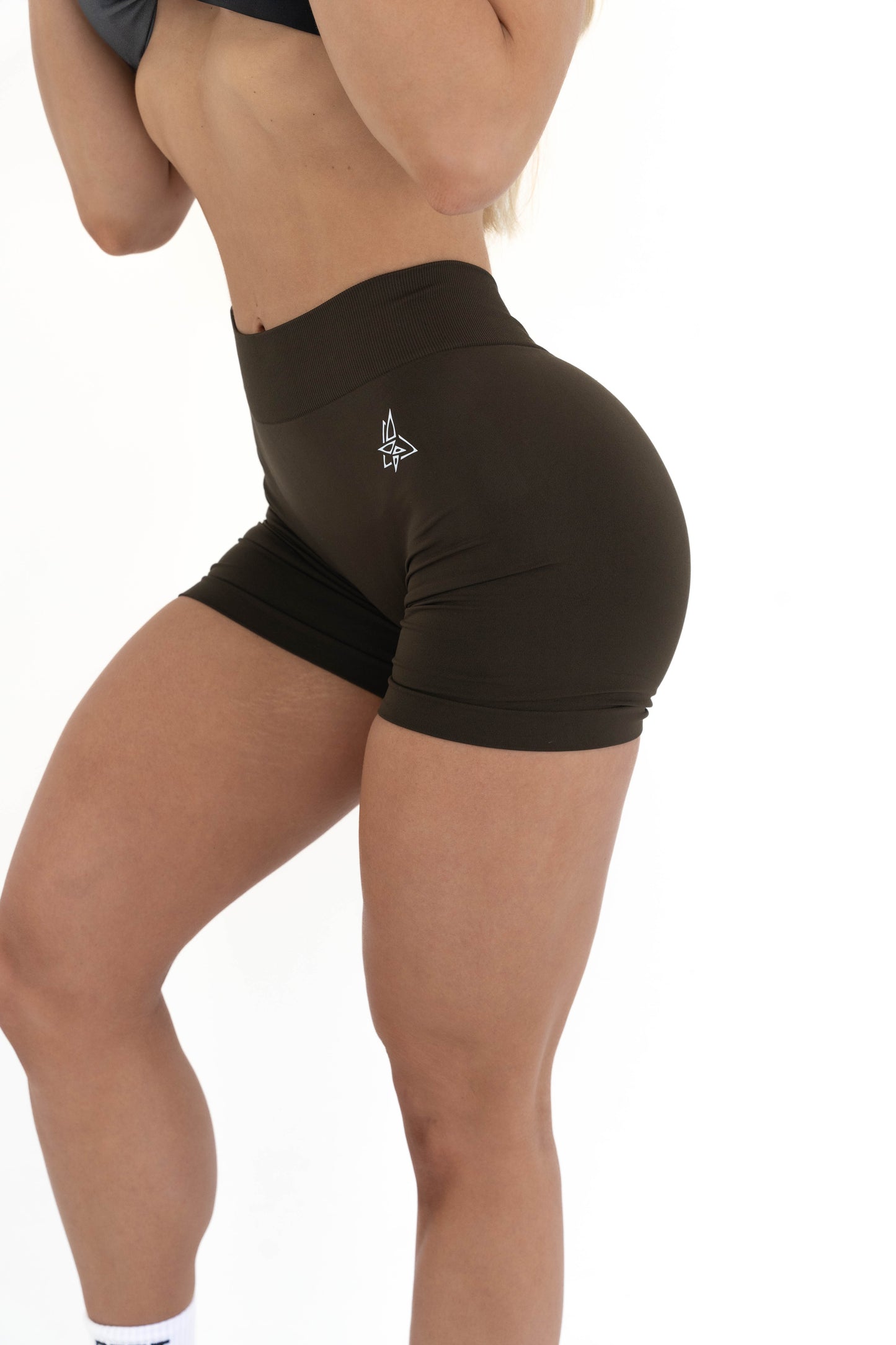 EleVate Shorts - Brown