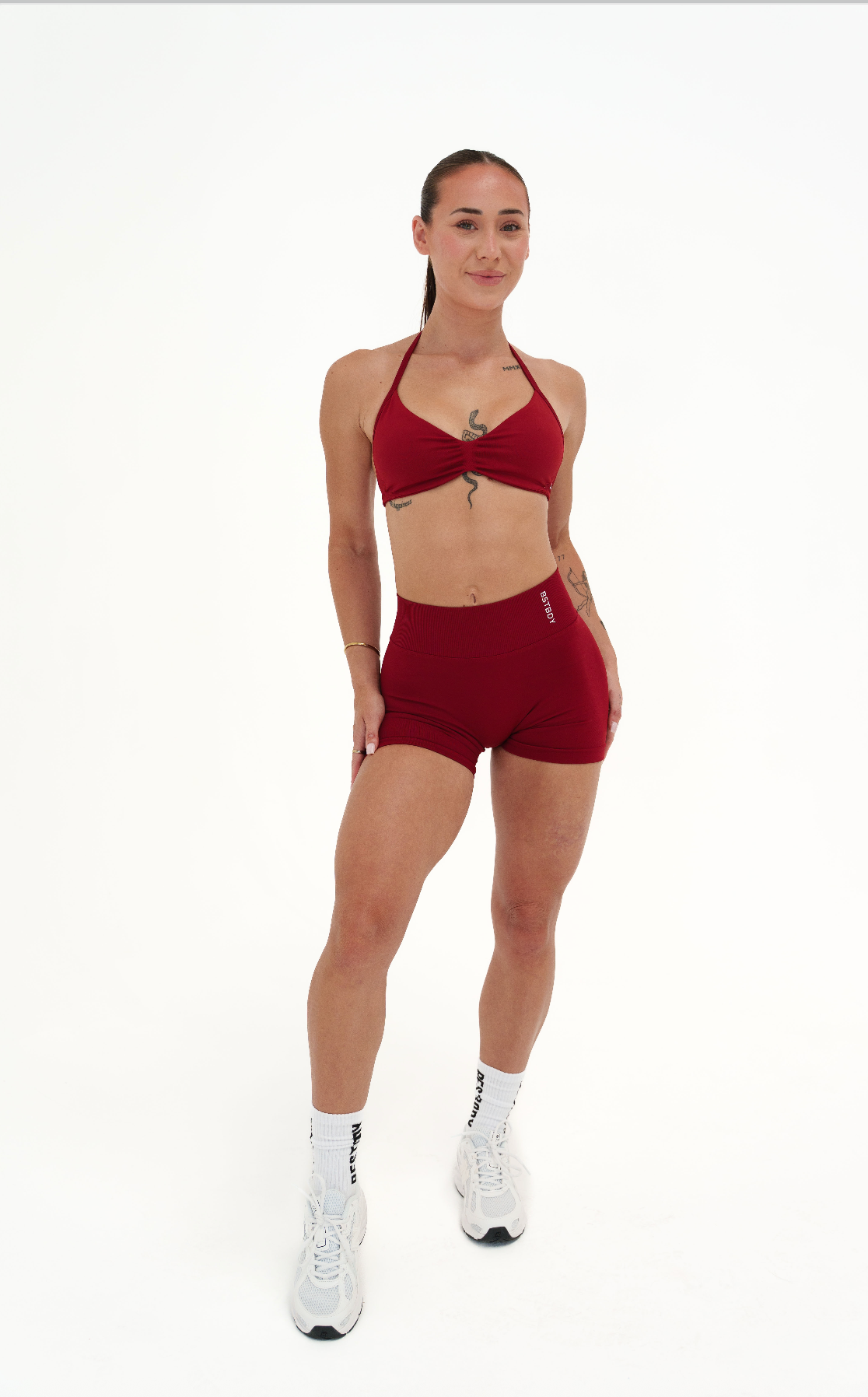 Dynamic V-sculpt shorts - Cherry