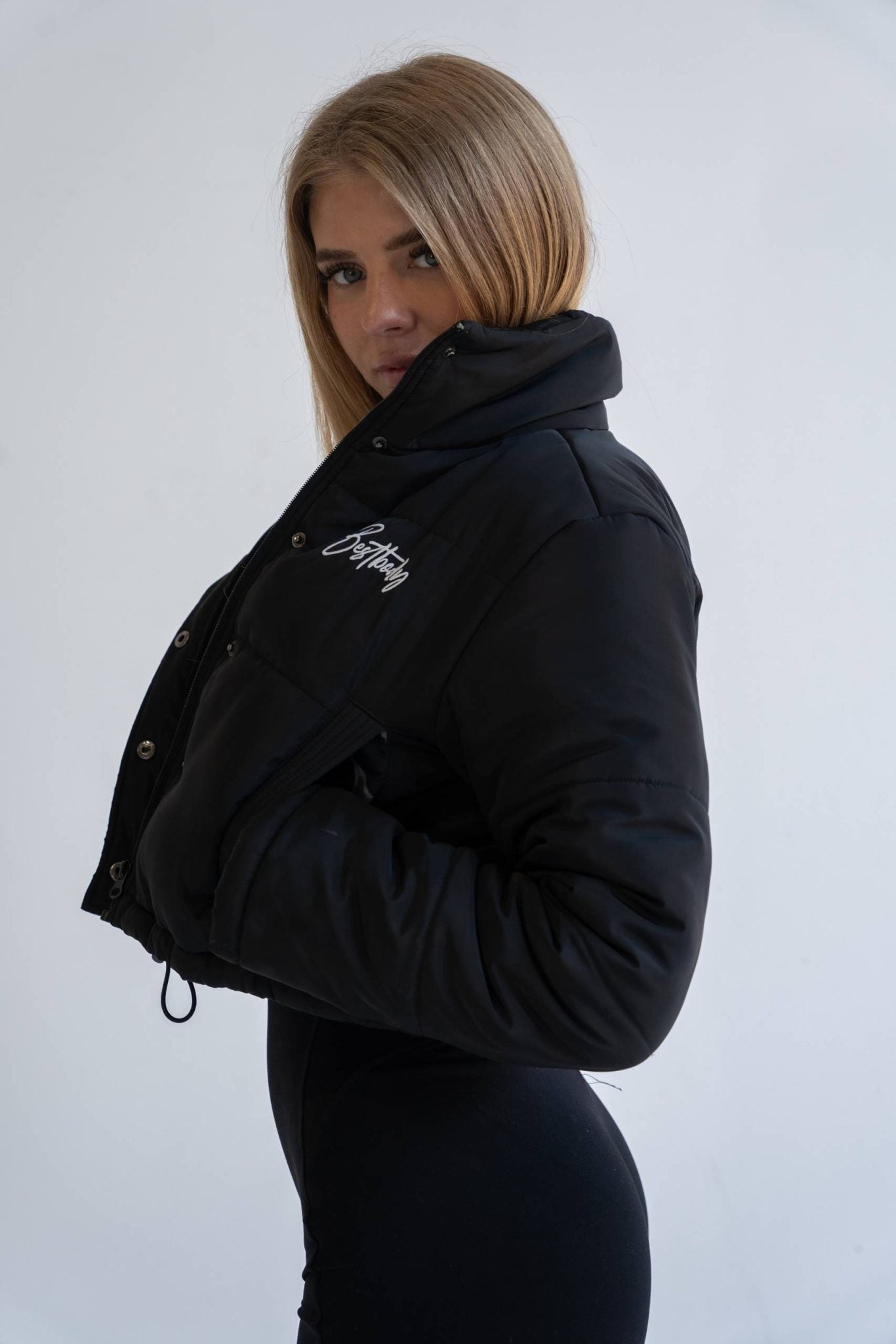 Cropped Puffer Jacket - Black