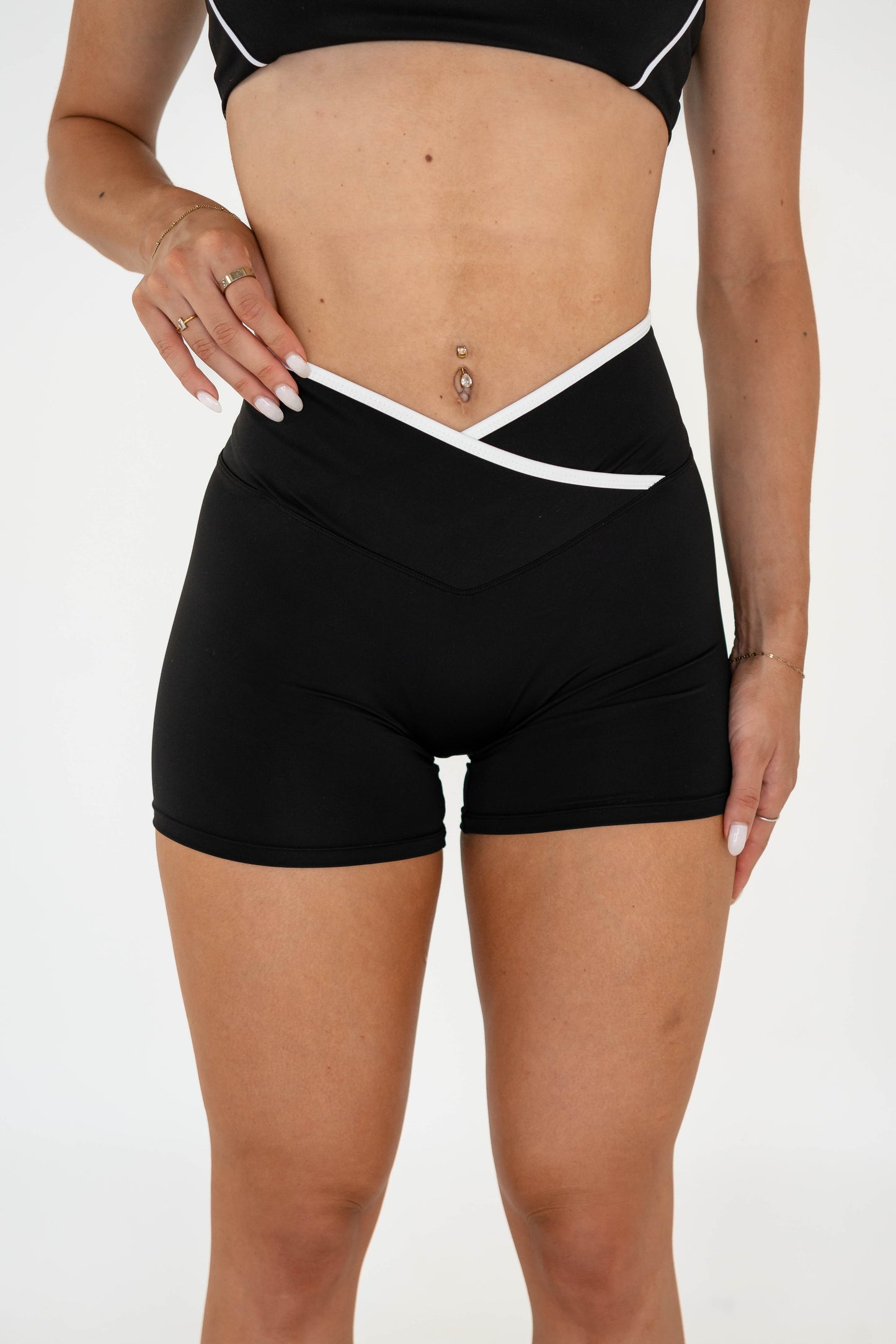 Dual Tone Shorts - Black