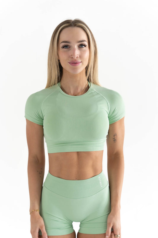 Dynamic-Cropped-Tee-64.jpg
