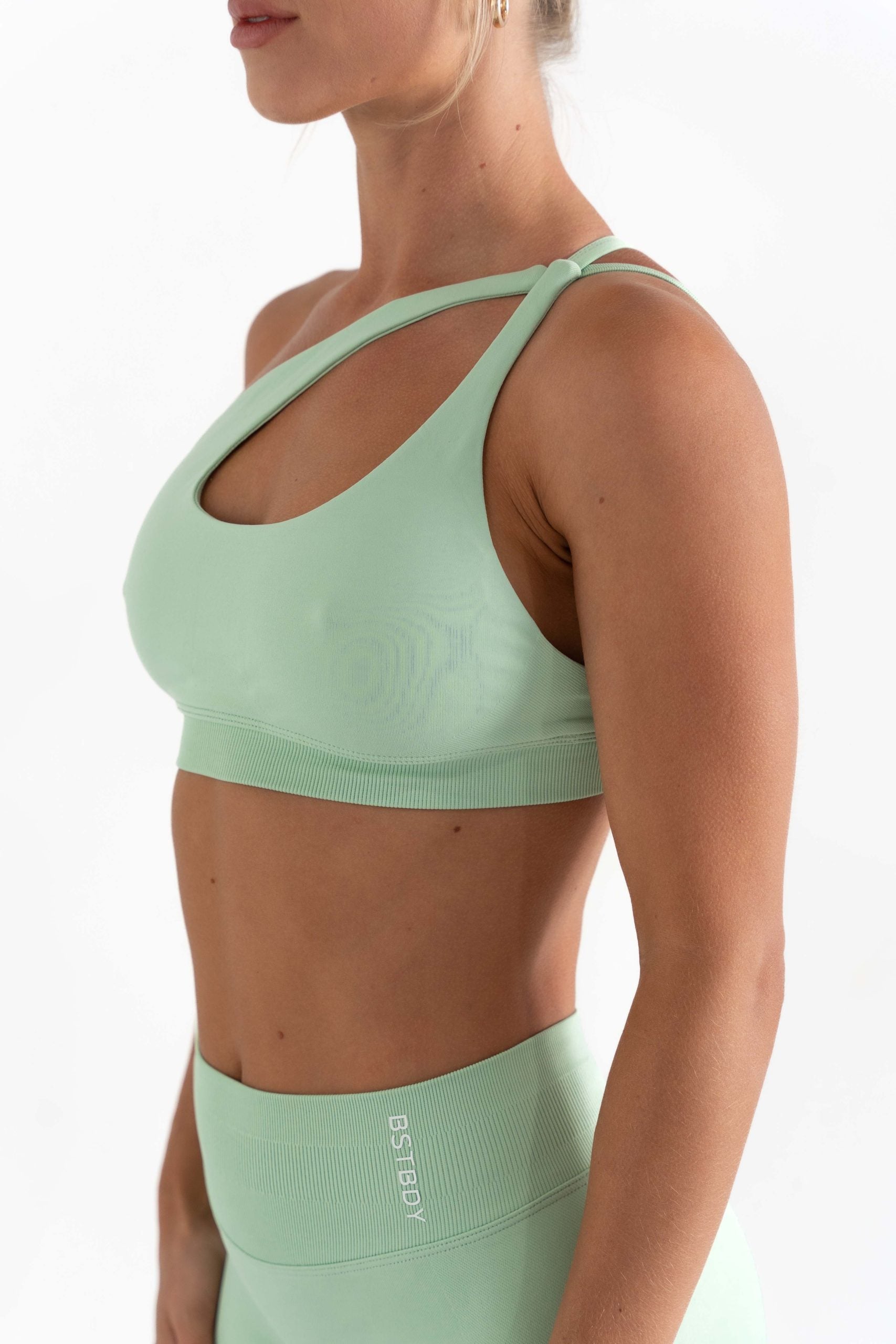 Dynamic-Sleek-Bra-4.jpg