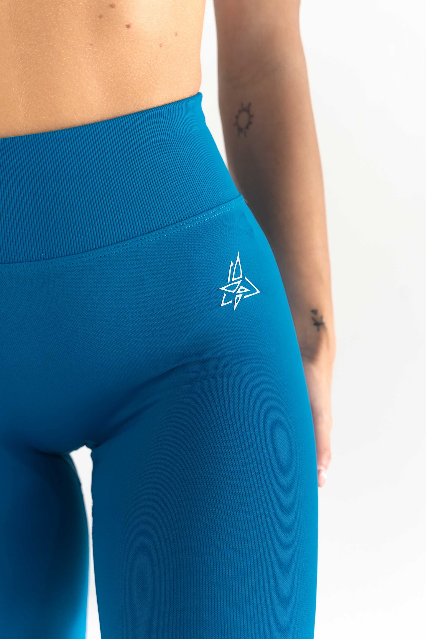 Endless Pump Full Length Tights - Azure