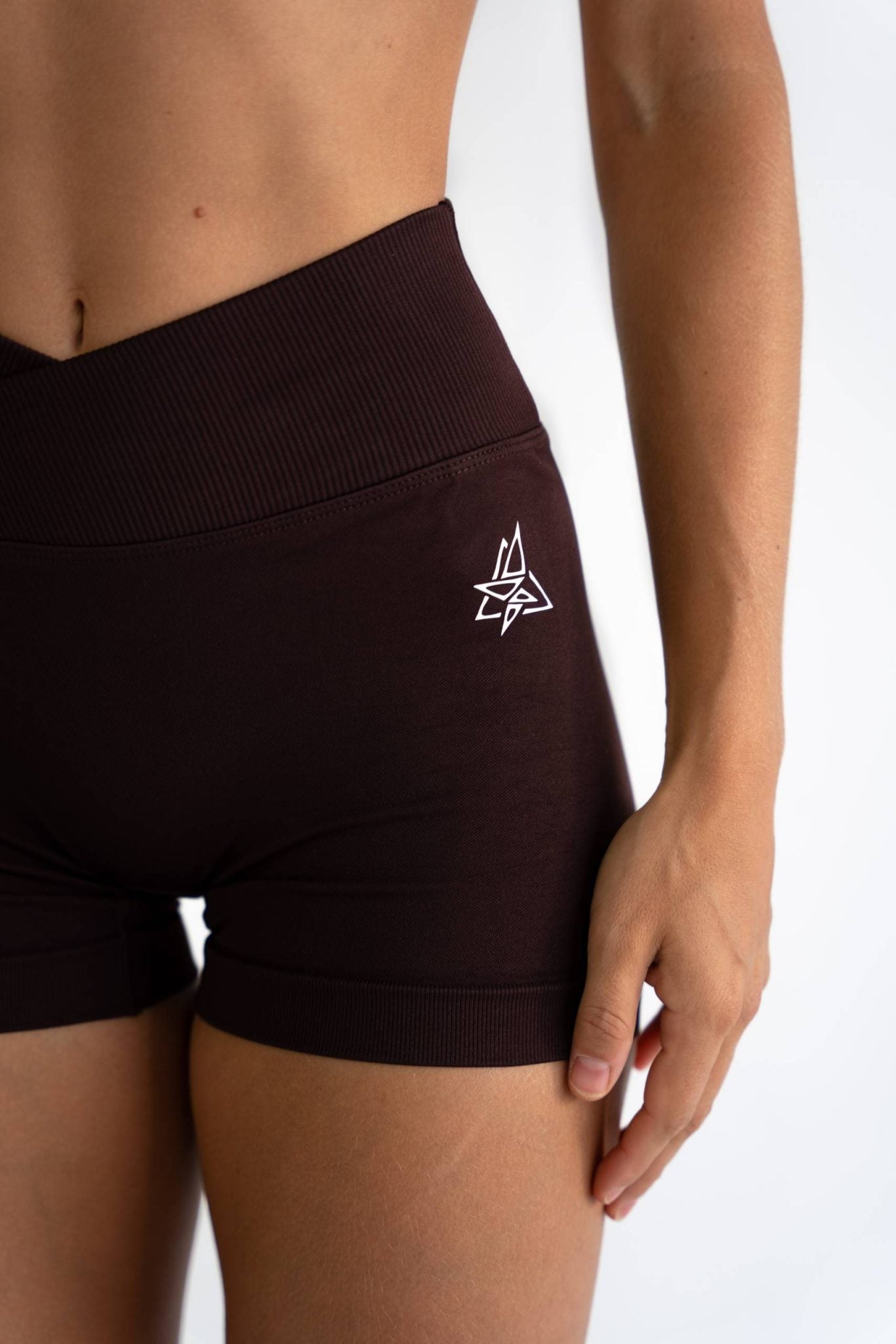 Elan Shorts - Espresso