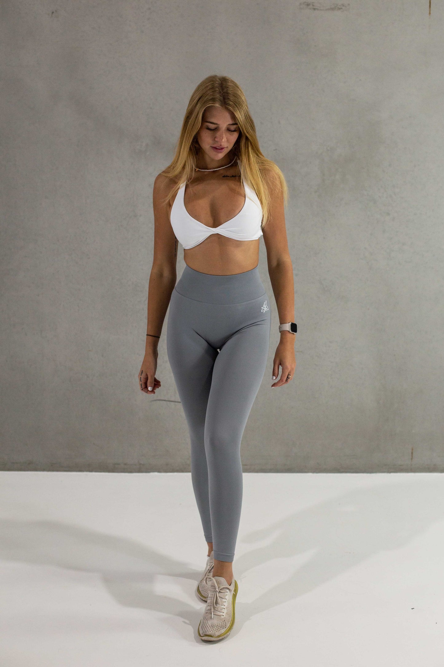 Endless Pump Full Length Tights - Light Grey