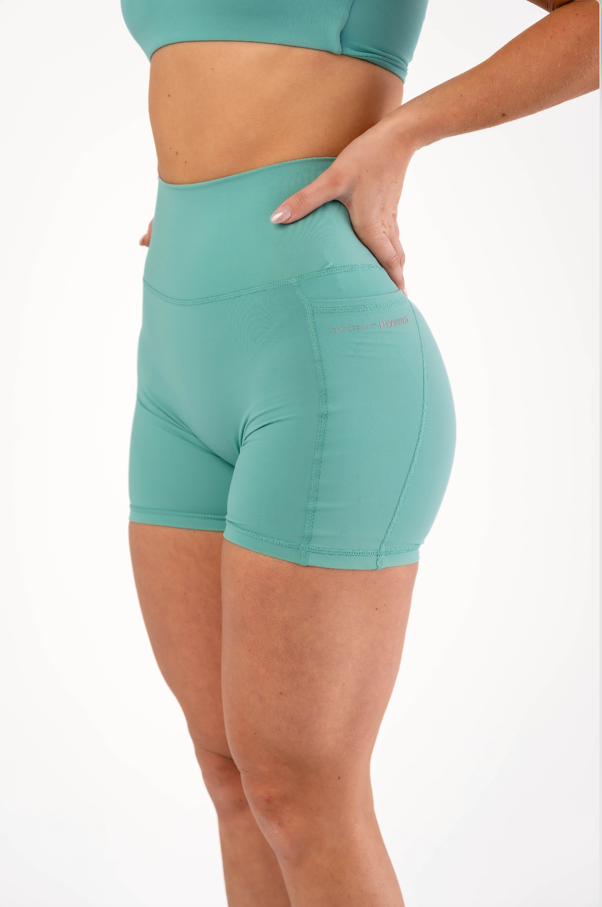 Women's Hybrid Train Shorts - Agate Green