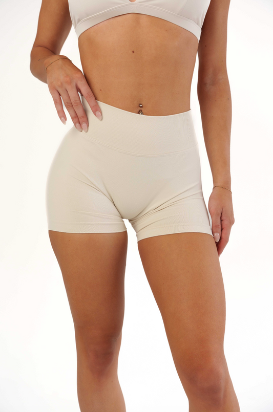 Dynamic V-sculpt shorts - Vanilla