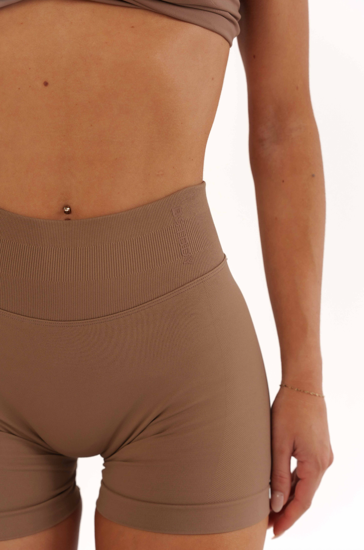 Dynamic Shorts - Walnut