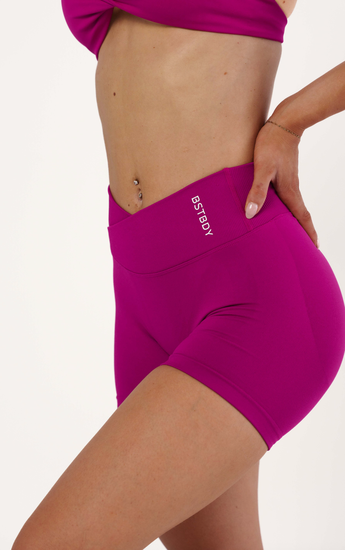 Align Shorts - Berry