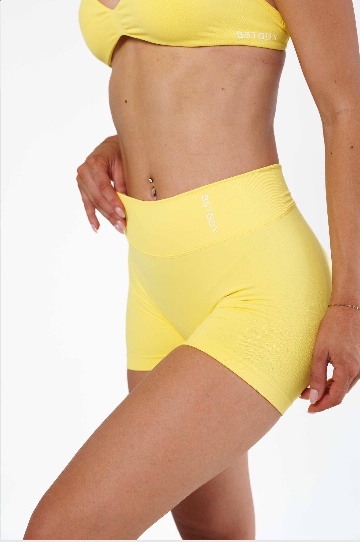 Dynamic V-sculpt shorts - Lemon