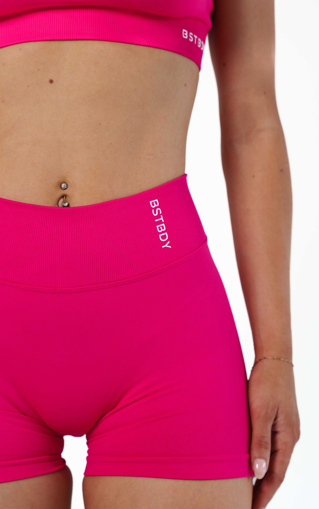 Dynamic V-sculpt shorts - Ruby