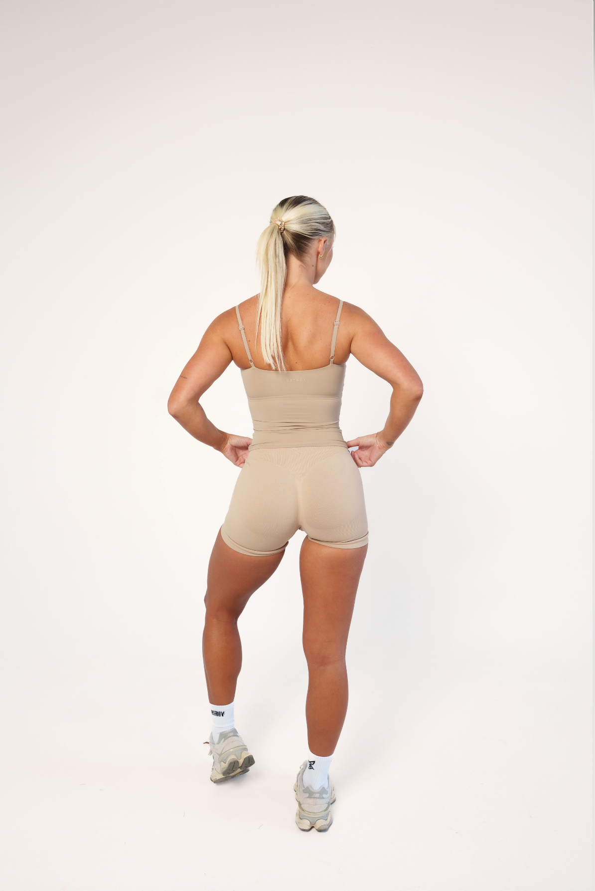 Essential tank - Toffee